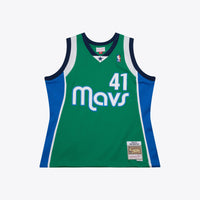 Dallas Mavericks jersey – view 1