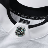 Los Angeles Kings White jersey – view 5
